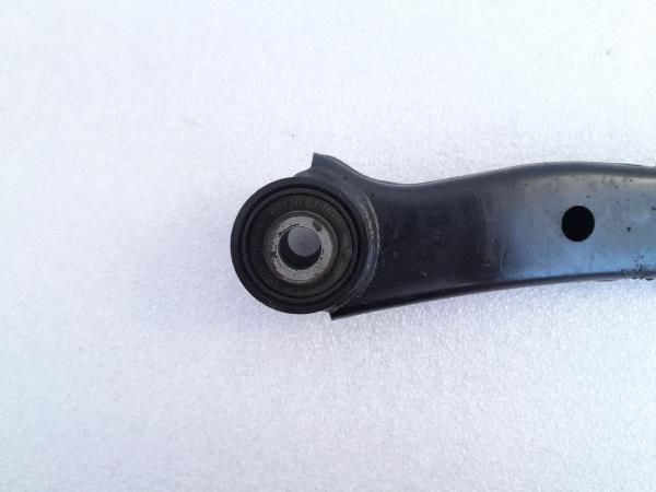 Braço de suspensão trás direito KIA Ceed (ED)