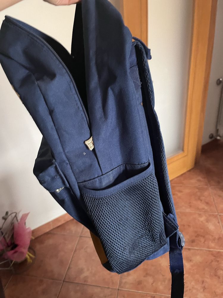 Mochila trolley e estojo