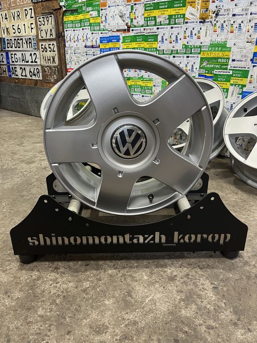 Литі диски r15 5/100 6j et38 vw bora golf4 poli skoda tour fabia