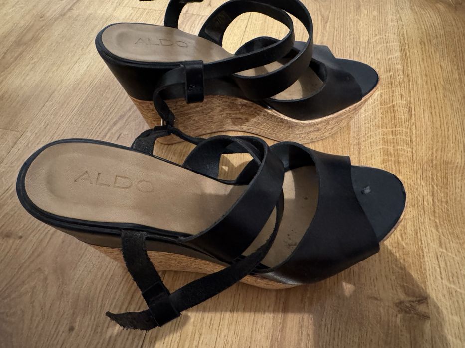 Buty damskie - podwyższające sylwetkę