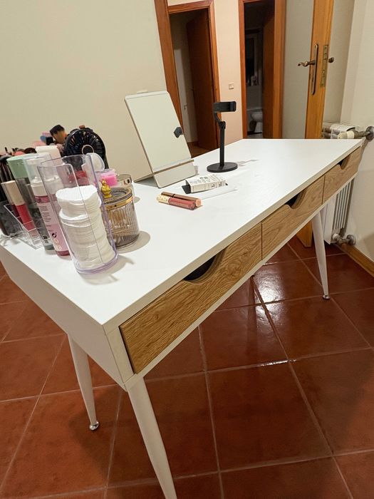 Vendo mesa consola | Secretária