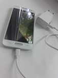 Telefon  biały  LG 70
