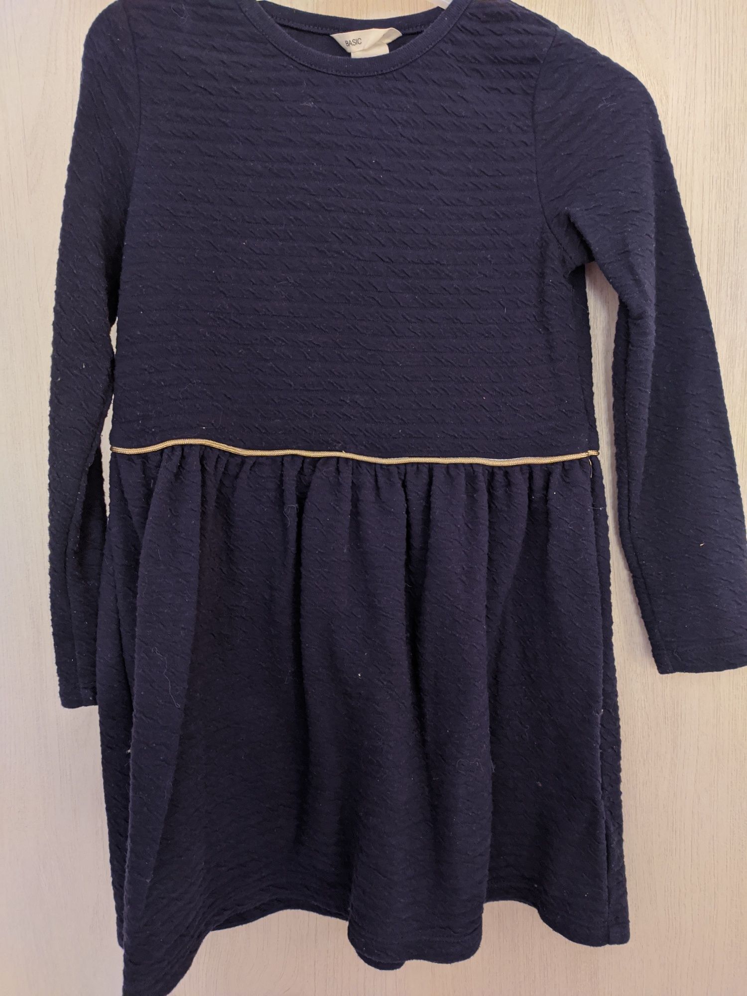 Granatowa sukienka w rozmiarze 110/116 H&M