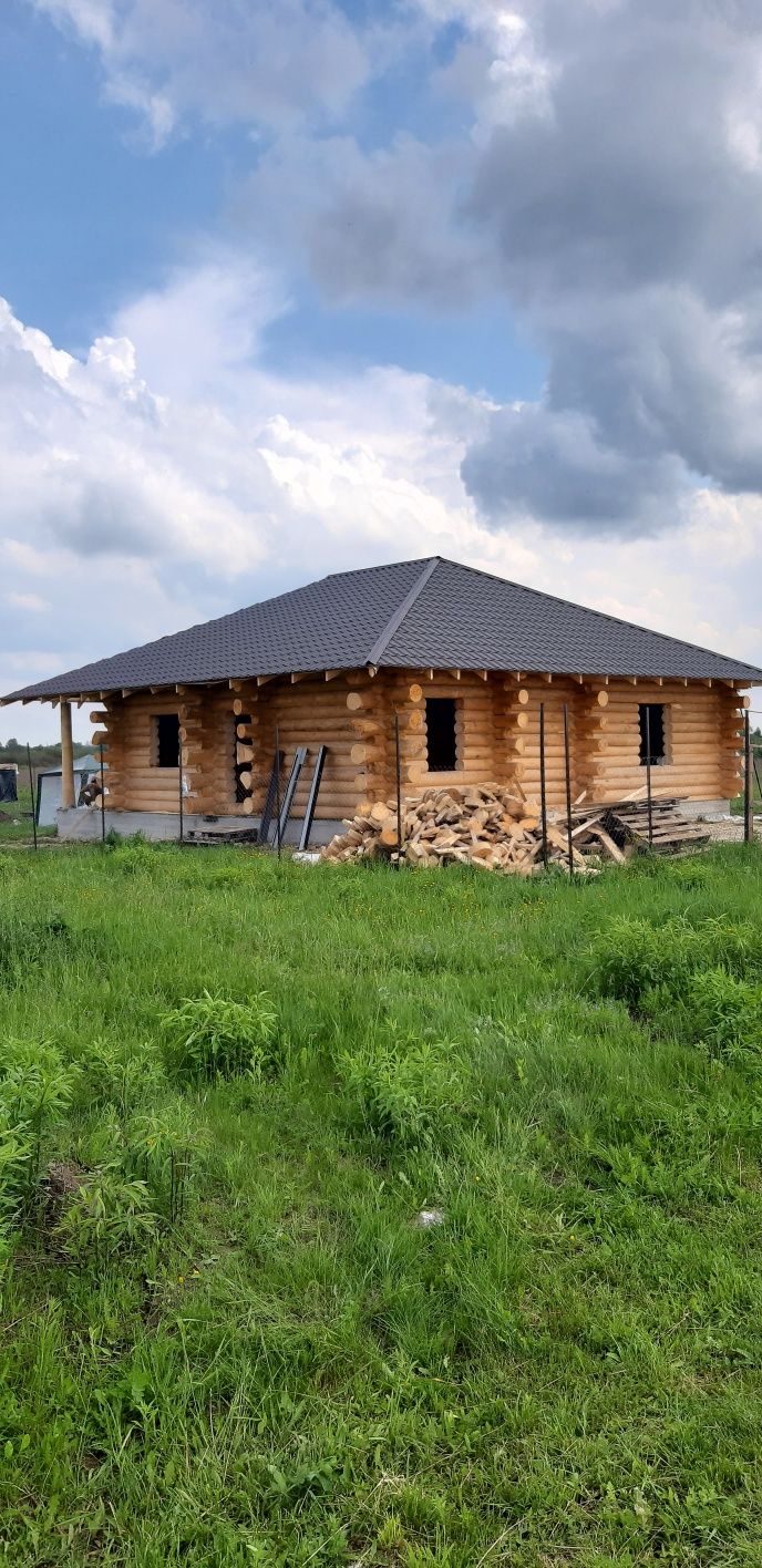Деревяні будинки, зимовий сруб, дикарь.
