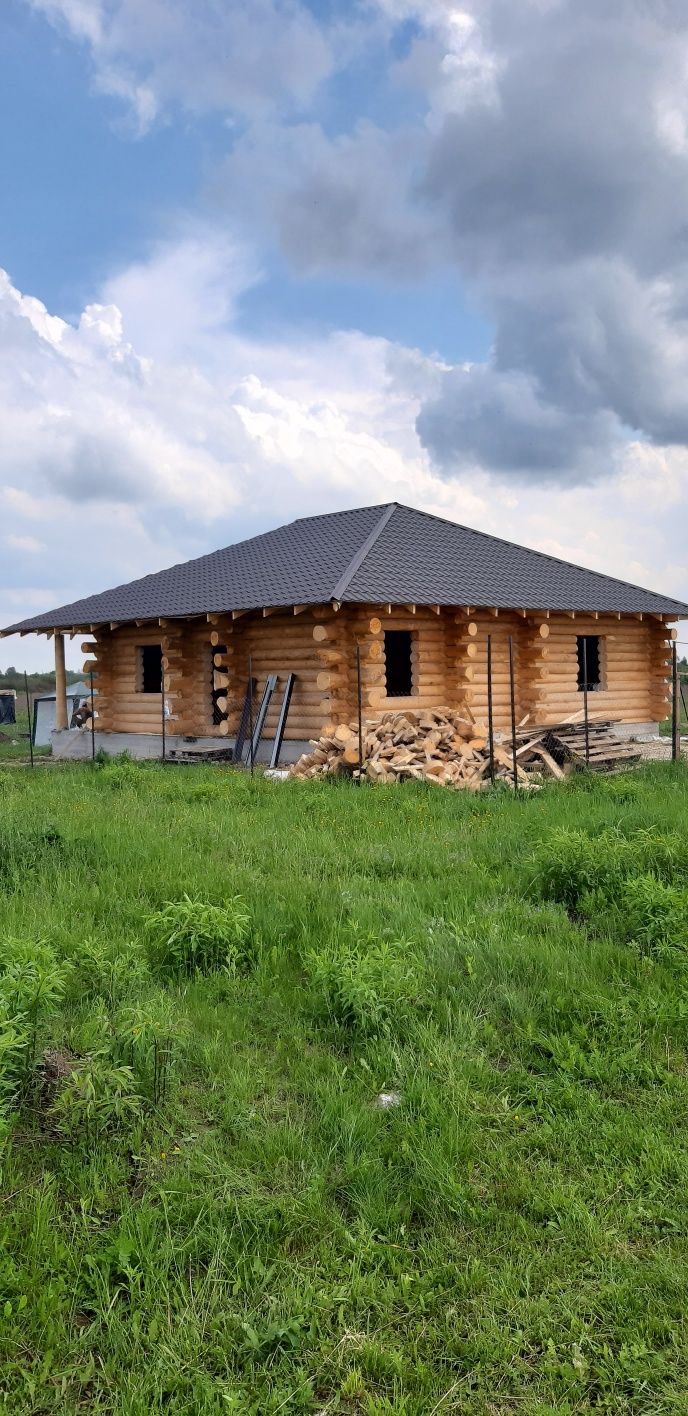 Деревяні будинки, зимовий сруб, дикарь.