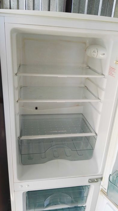 Solidna lodówka niemieckiej marki Exquisit, 145 litrów pojemności