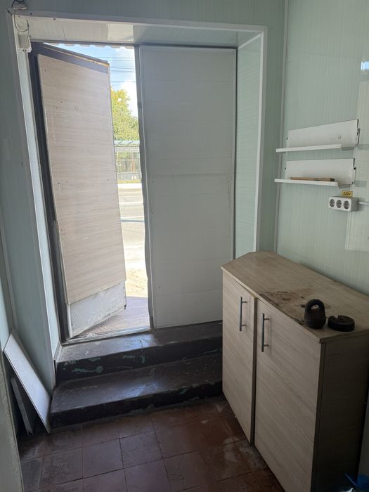 Здається фасадне комерційне приміщення. Без завдатку. Власник