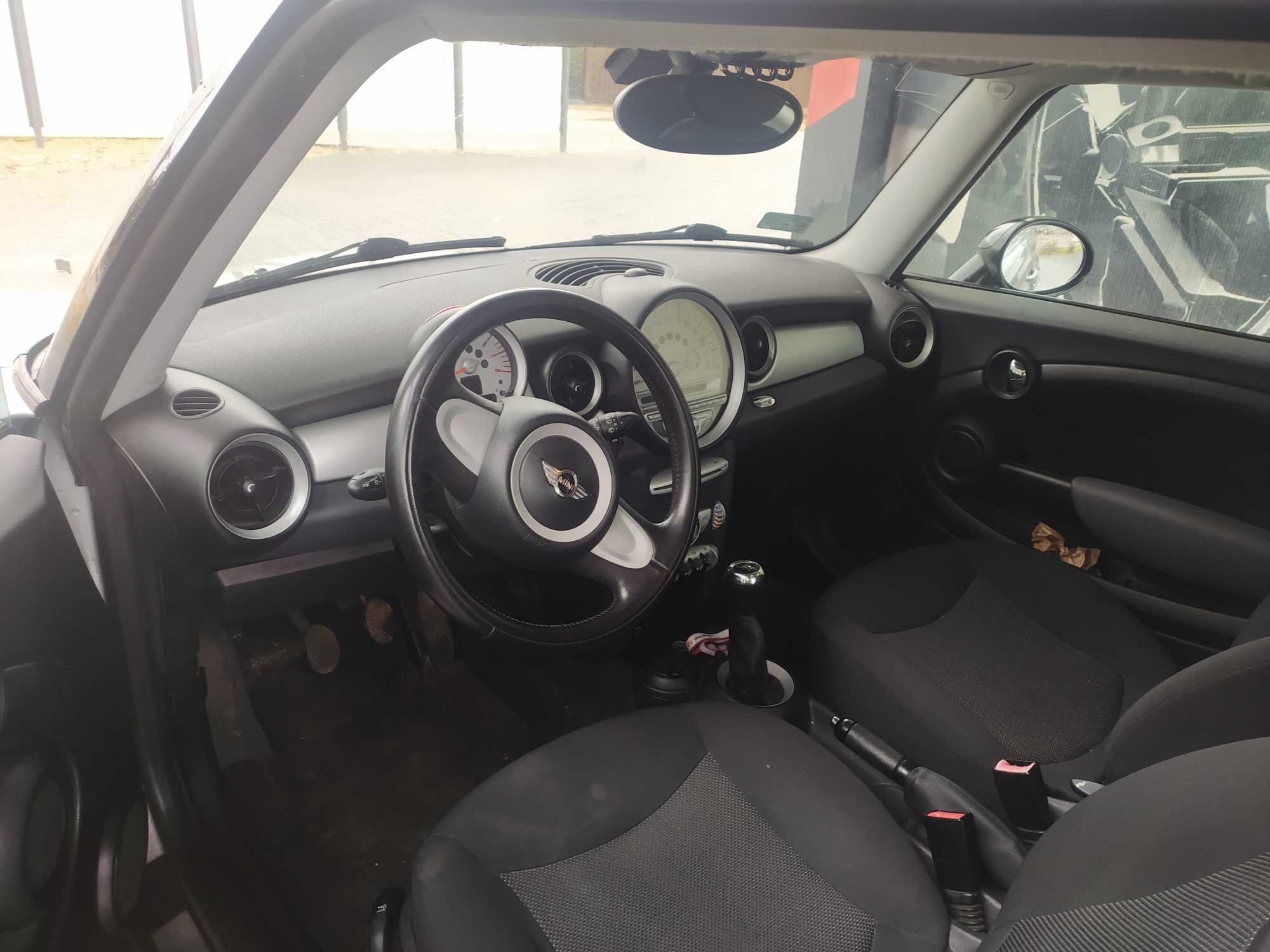 Mini cooper r56. 1.4 benzyna