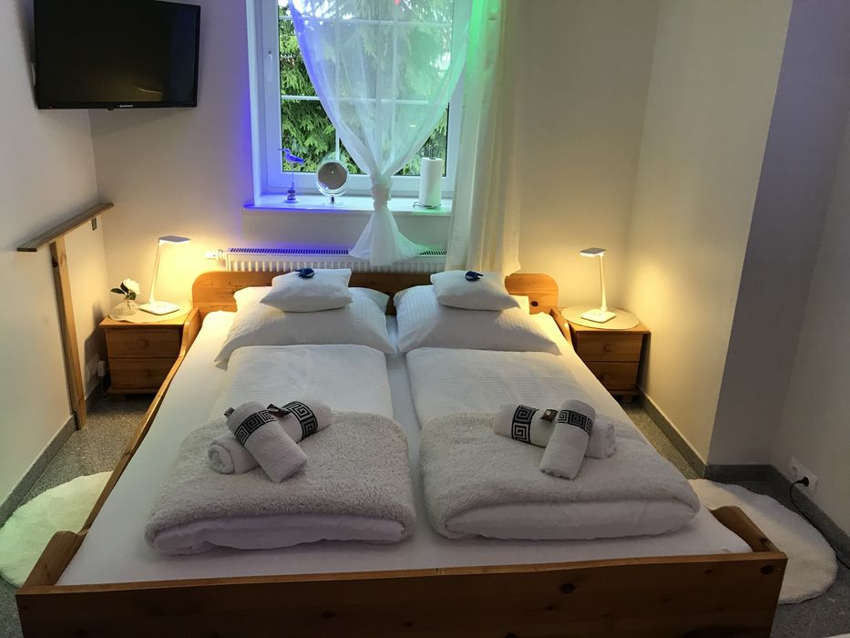 NOCLEGI !!! - OKAZJA !!! Pokoje  pracownicze !!! w Ustroniu Morskim