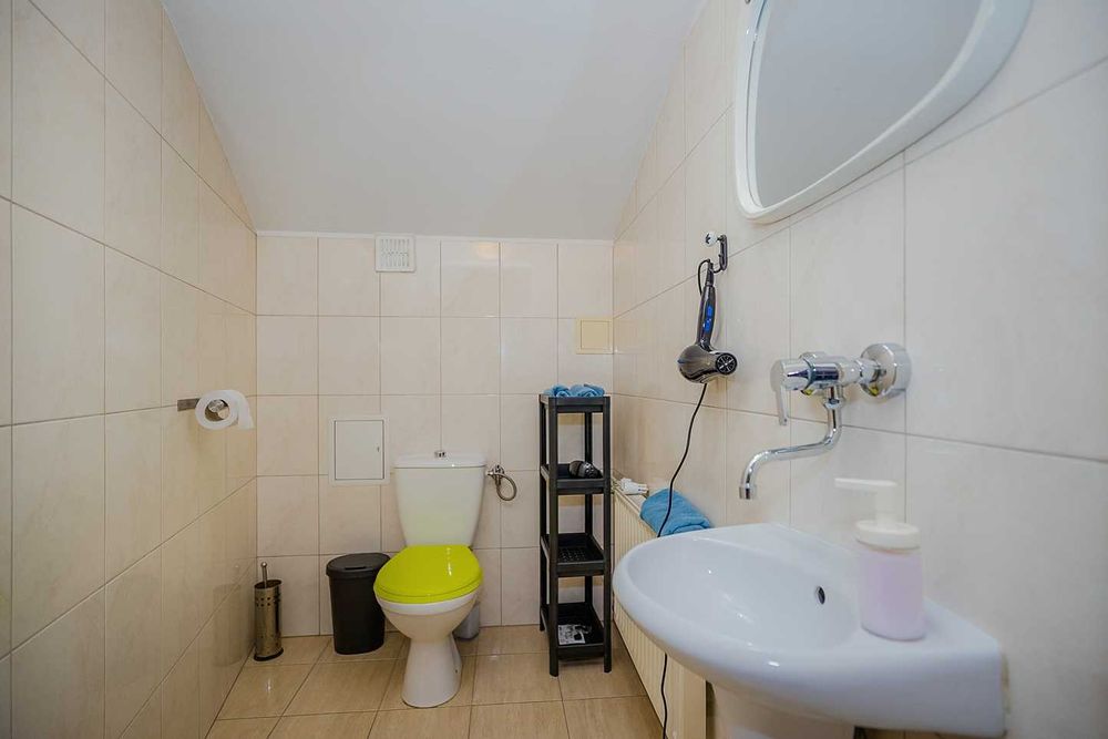 Mieszkanie 130m2  max 9 osób na poddaszu 3 sypialnie Klima Wifi Praga