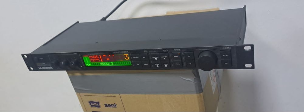 TC electronic M-ONE XL procesor efektów