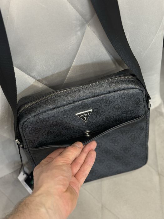 Чоловіча оригінальна сумка Guess Vezzola