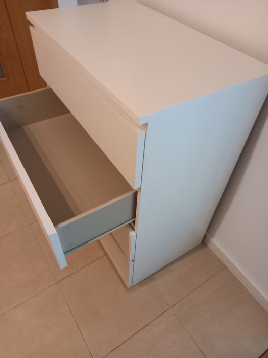 Komoda biała Ikea Malm 4 szuflady