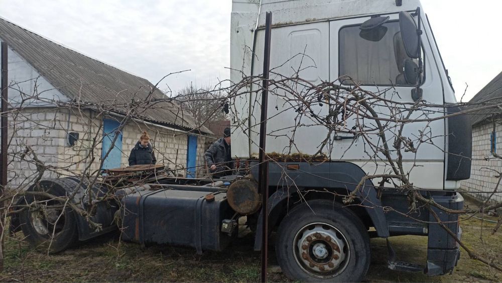 Разборка МАЗ 544008 на запчасти: редуктор, мост, кабина Днепр