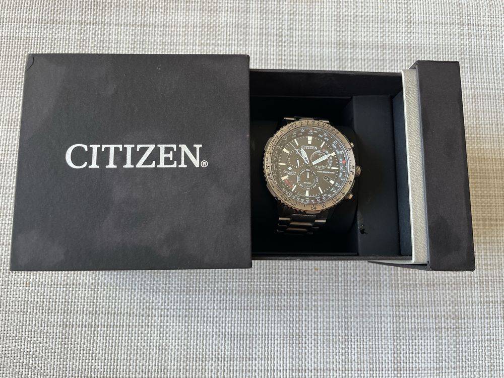 Zegarek Citizen Promaster Eco-Drive CB5010-81E