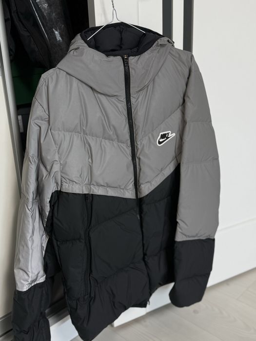 Продається куртка Nike оригінал чоловіча