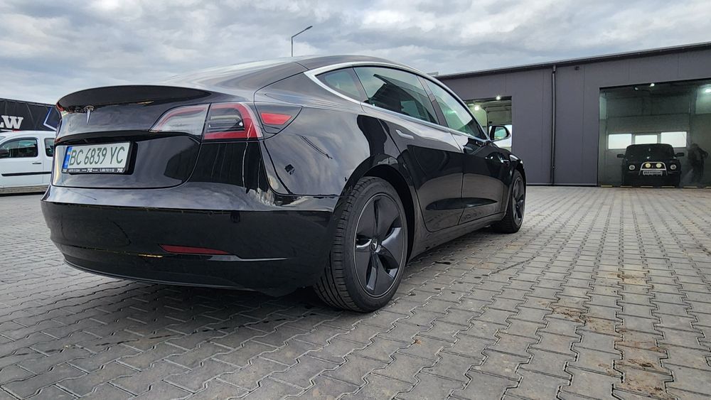 Tesla Model 3 Long Renge
