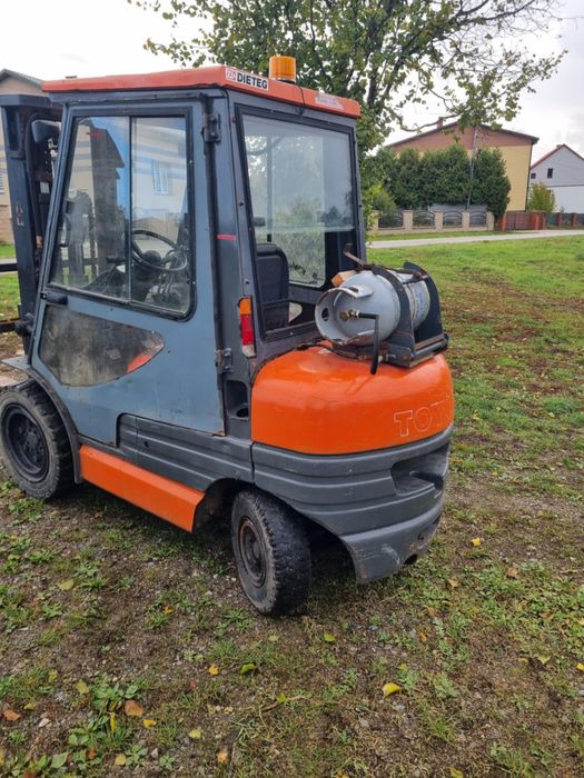 wozek widłplowy toyota 6fdf30 gazowy