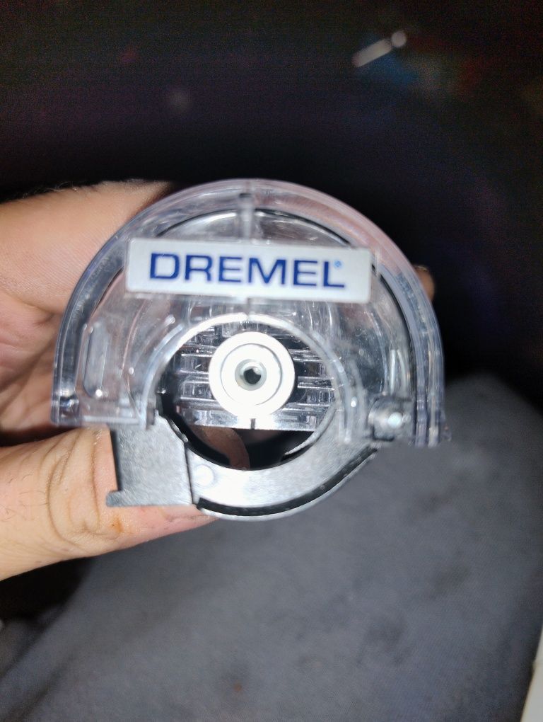 Mini pilarka firmy Dremel