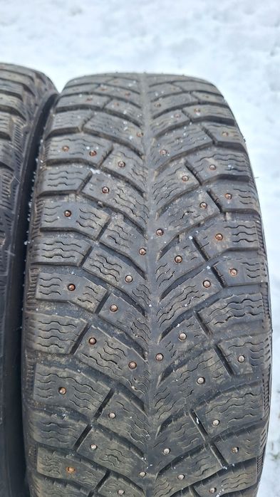 Opony zimowe z kolcami Michelin X-ice North 4. 195 60 R15