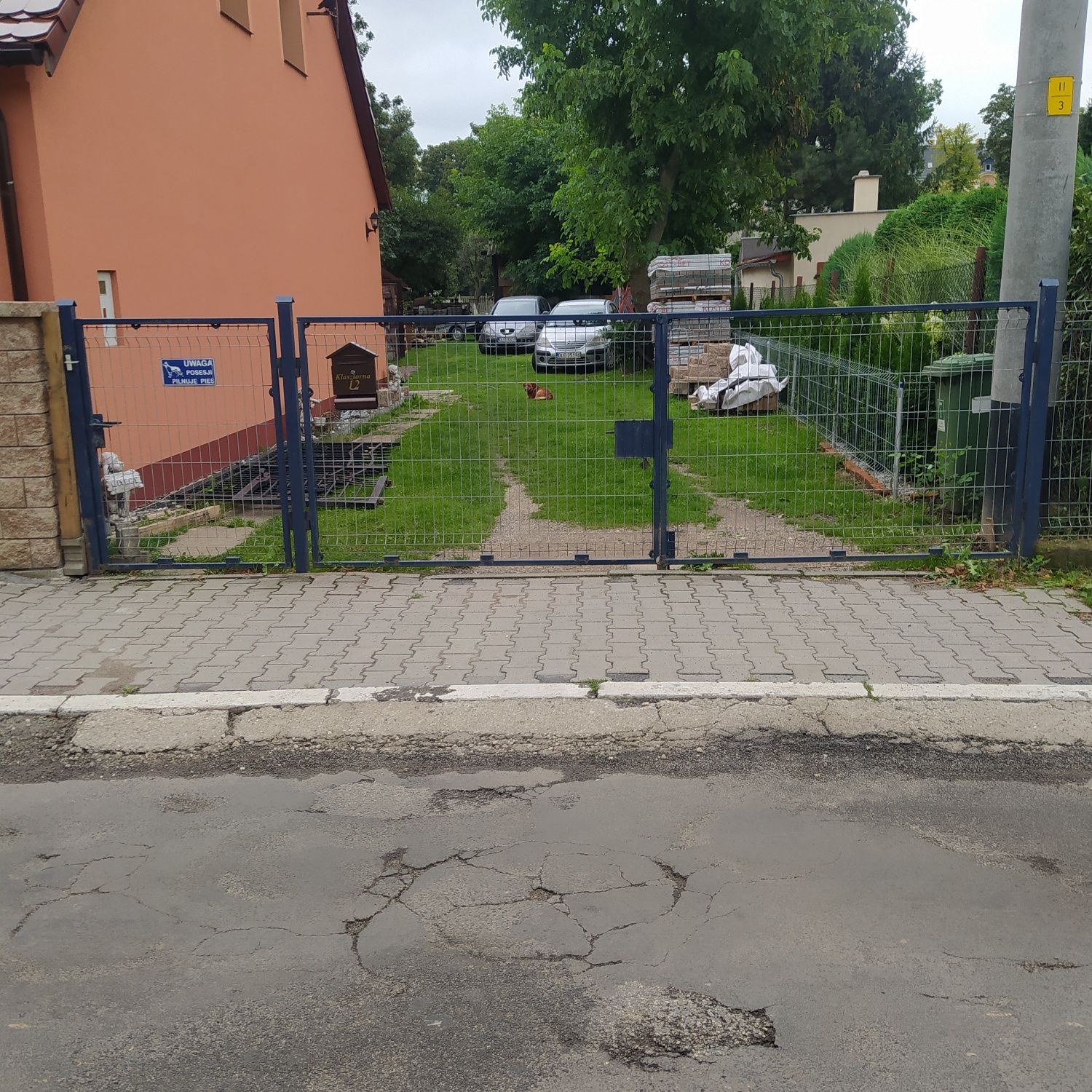 Brama dwuskrzydłowa i bramka