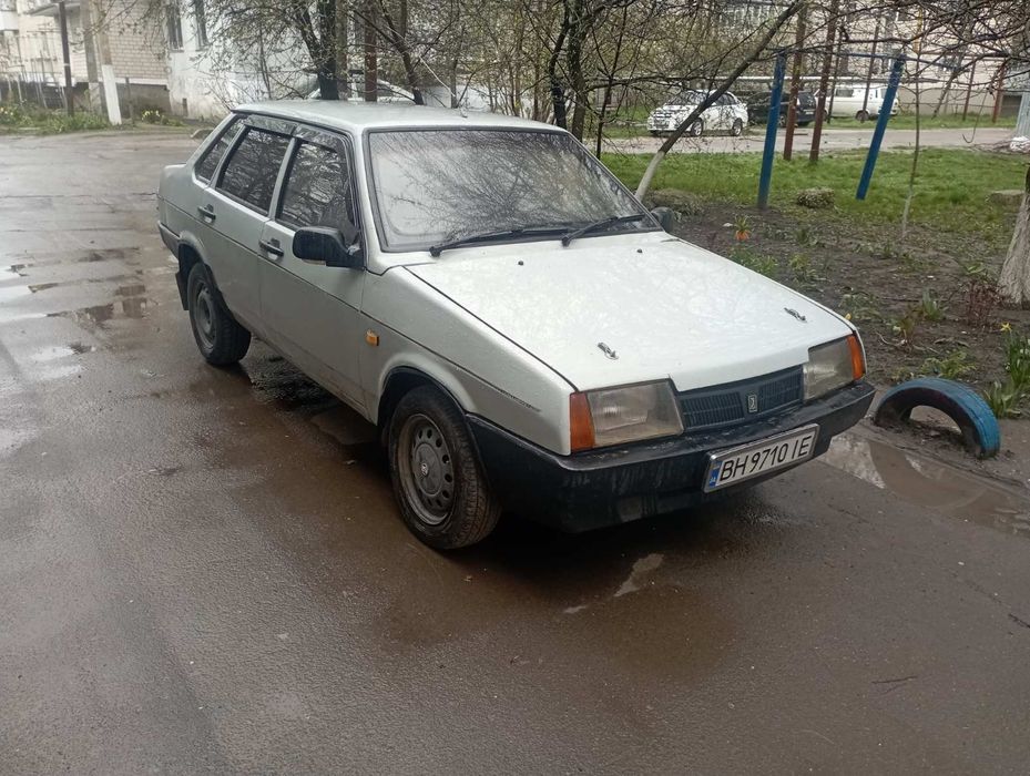 ВАЗ.         21099