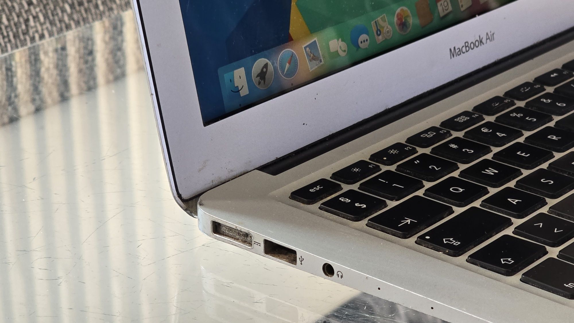 Macbook Air 13,3' 100% Sprawny 4/128GB MacOS Catalina Gwarancja