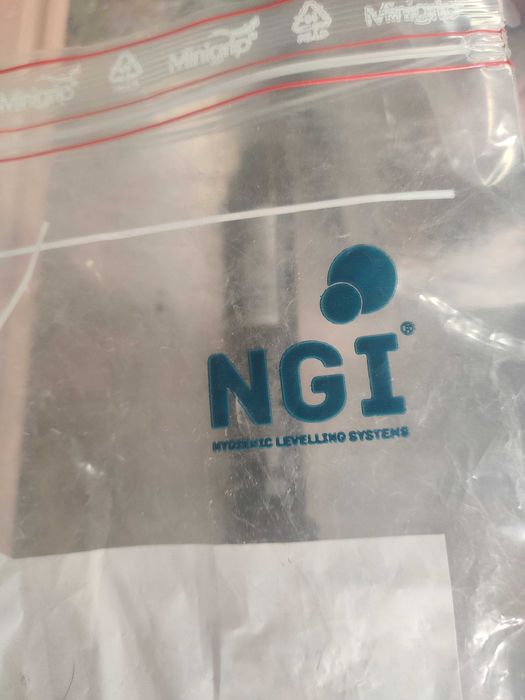 nakrętka kołpakowa