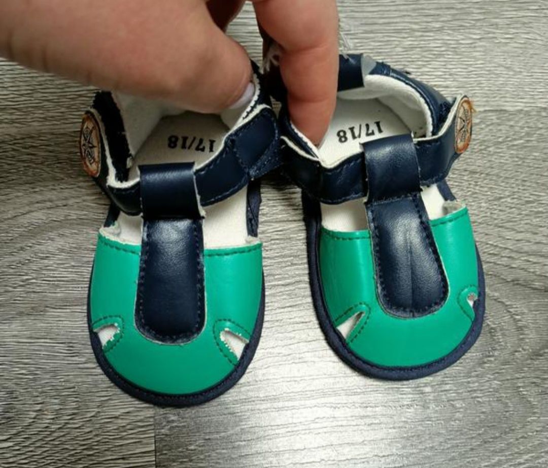 Пинетки, взуття для новонароджених