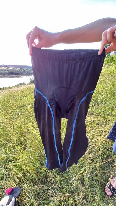 Велобриджи,велоштаны,велосипедні шорти,размер S,до середины икры