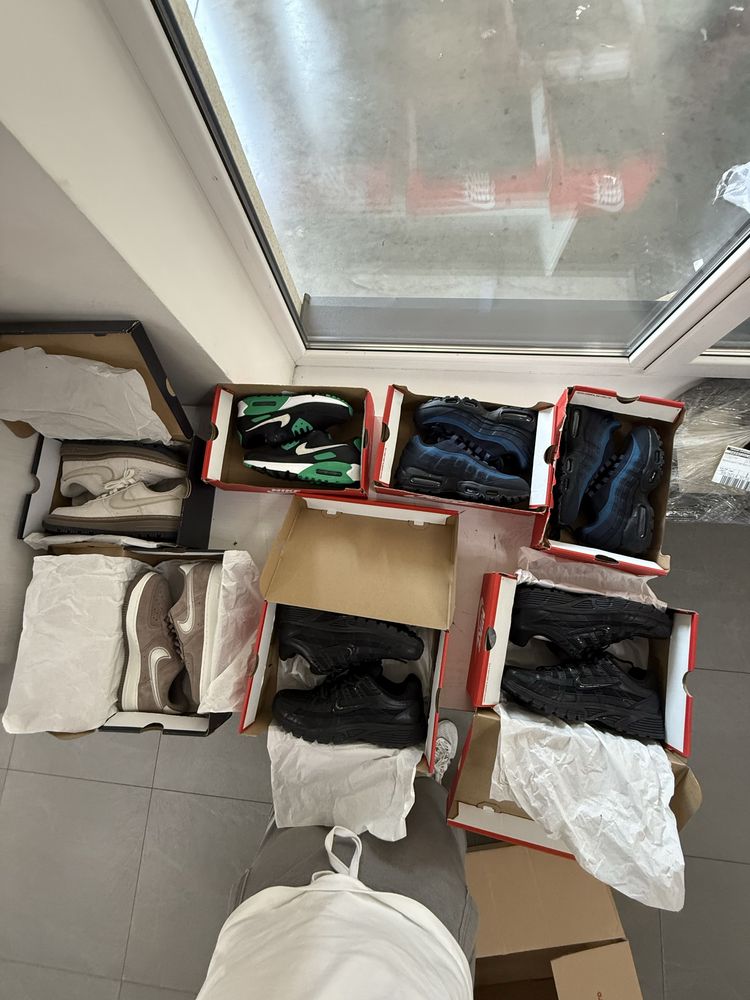 Кросівки Nike, Adidas, Jordan, Asics та інші  Оптом і в роздріб