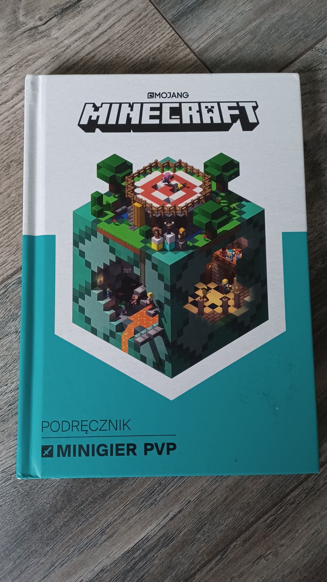 Minecraft podręcznik min8gier pvc książka