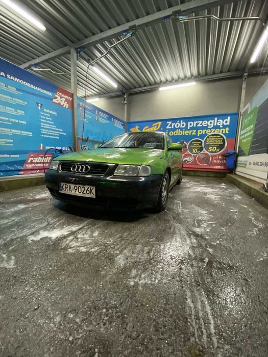 sprzedam audi a3 8l 1.8t 200km