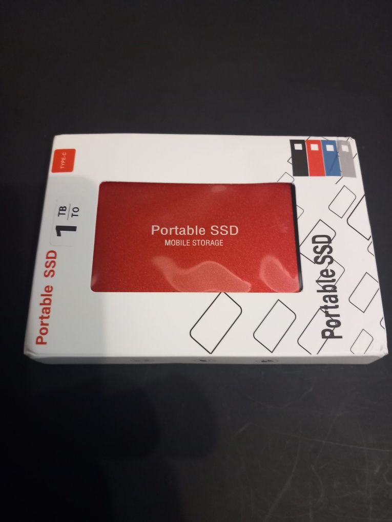 Dysk twardy zewnętrzny SSD 1 TB, USB 3.1 - Czerwony