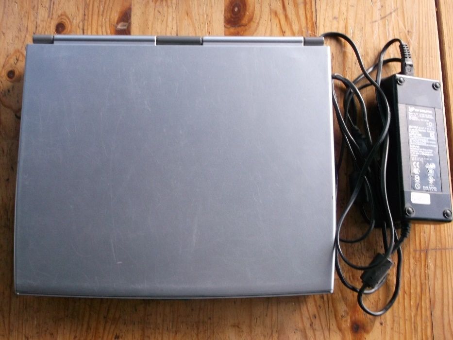 Laptop Medion FID 2130 na części