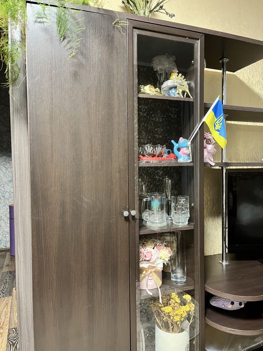 Продам меблеву стінку в хорошому стані