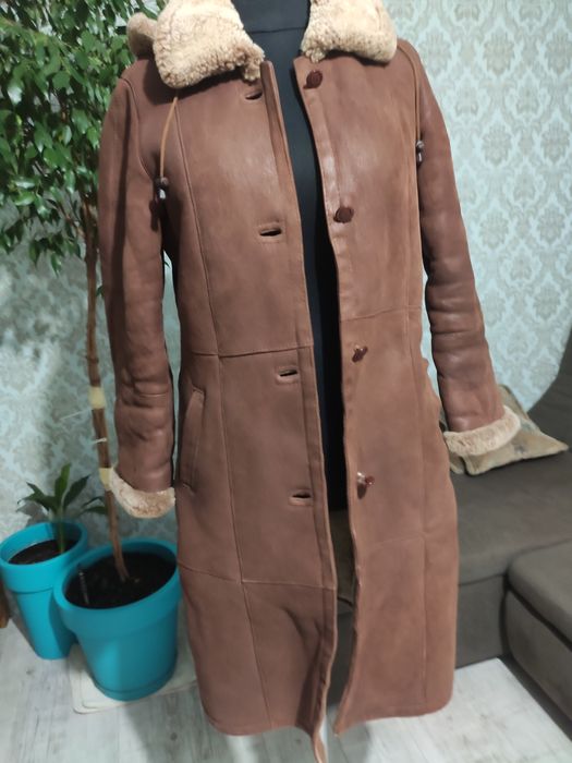 Дублянка коричнева фабрична (б/у)