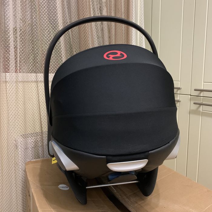 Автокрісло Cybex cloud Z i-Size Ferrari