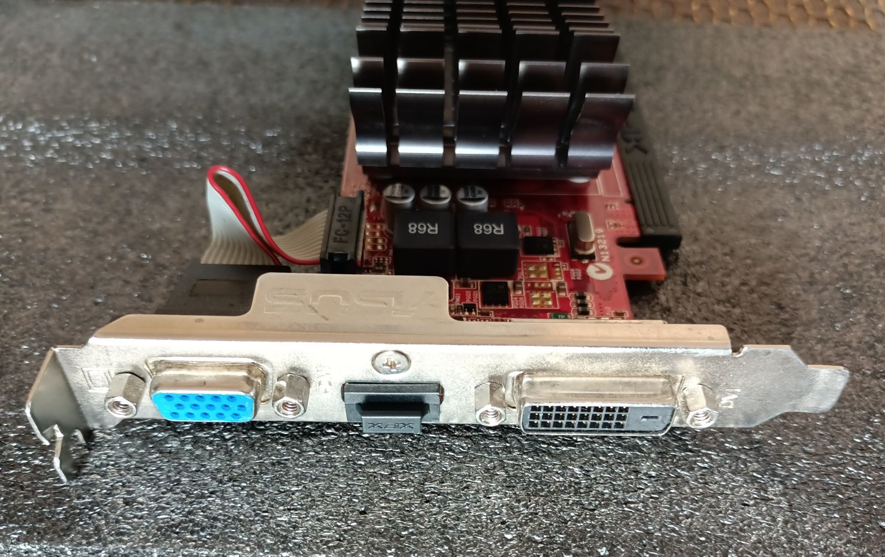 Karta graficzna Radeon R7 240 2GB