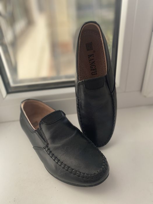 Нові кожані туфлі 30 розмір