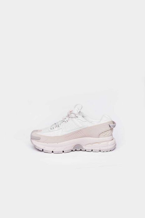 Жіночі кросівки Nіке Zoom Voomero Roam білий з сірим 2551 ХІТ