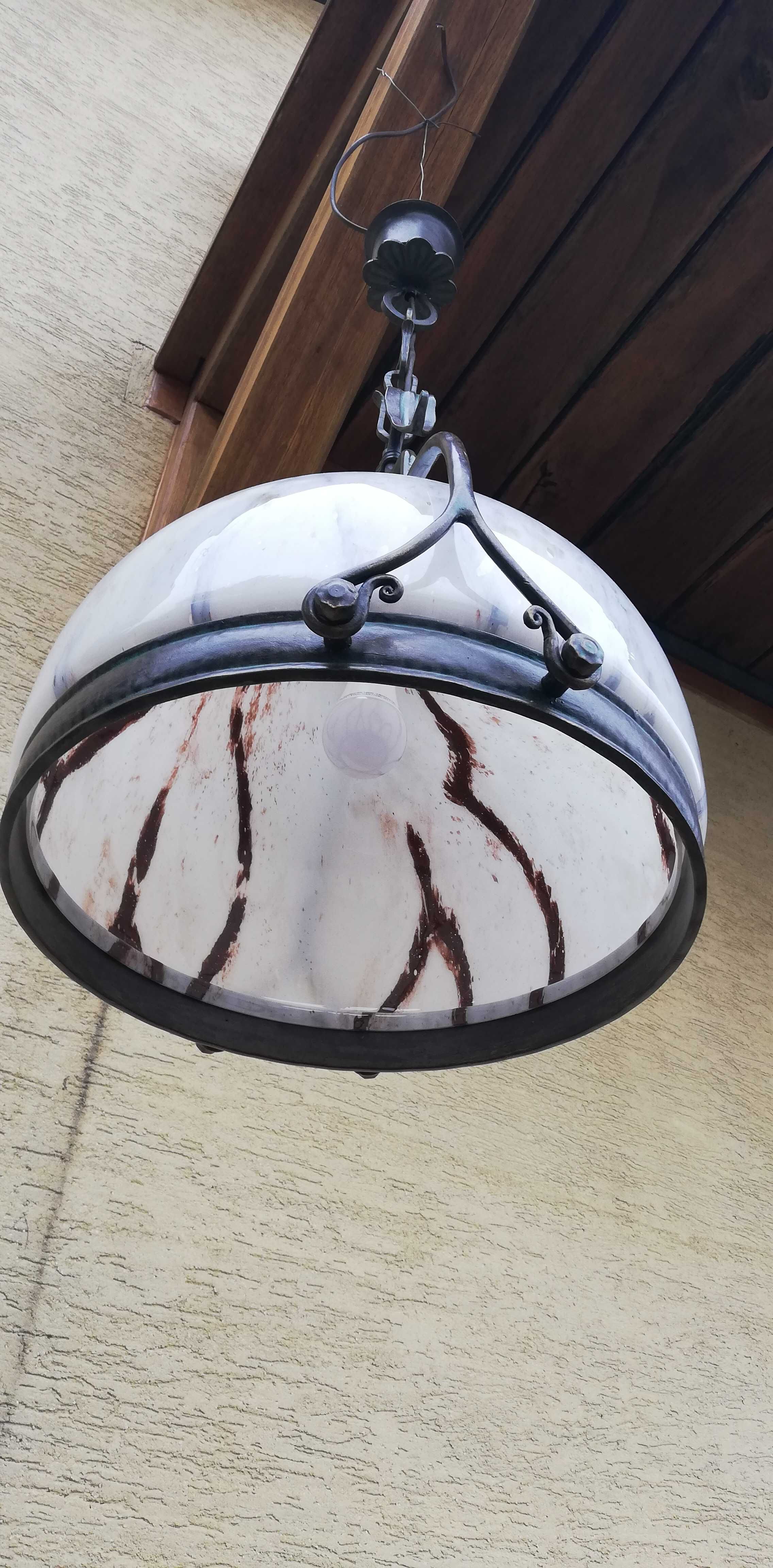 lampa wisząca duża szklana metaloplastyka metal oryginalna naftowa