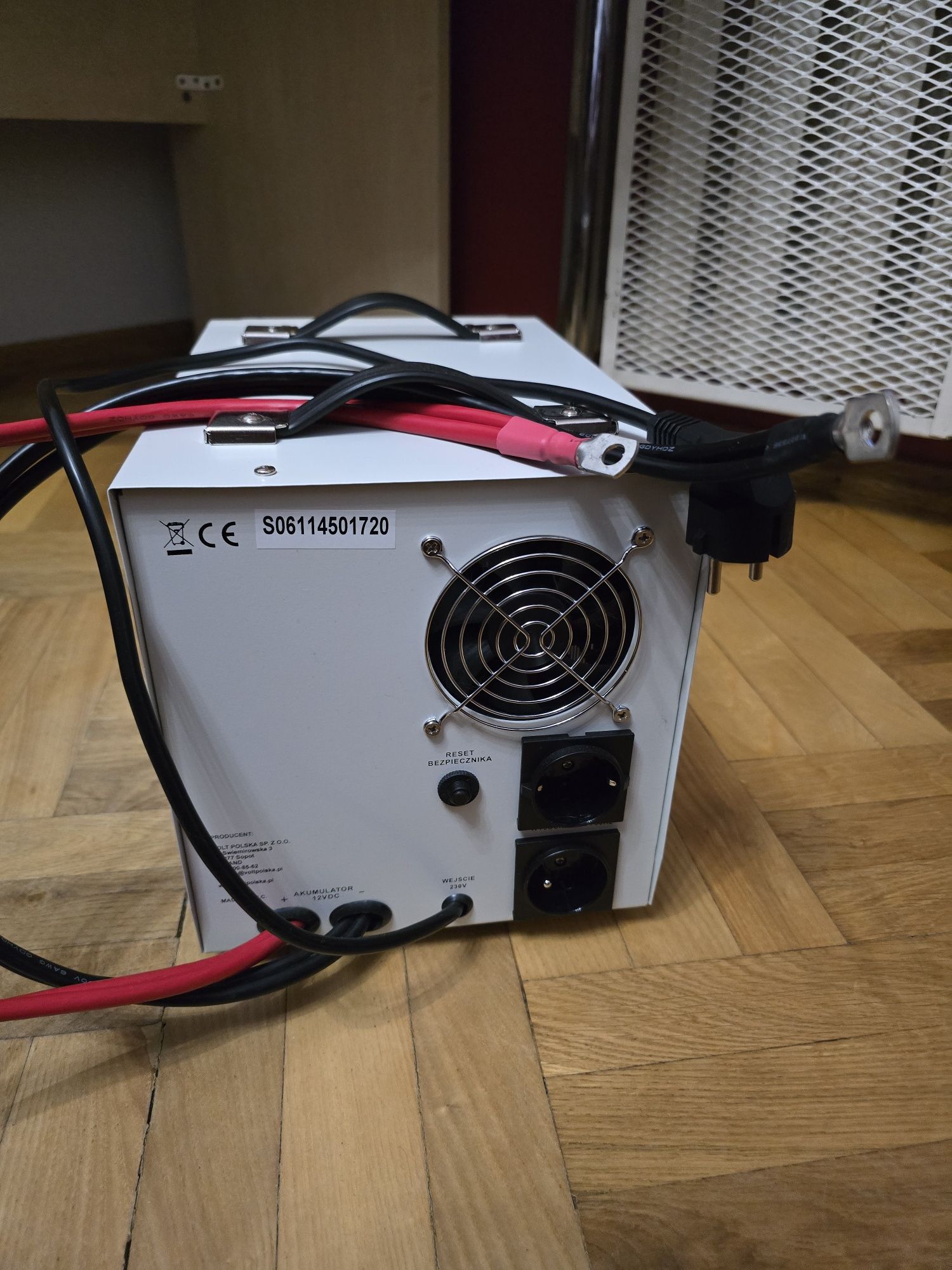 ДЖБ Volt Polska SINUS PRO 2000E + 2.4 kWh АКБ