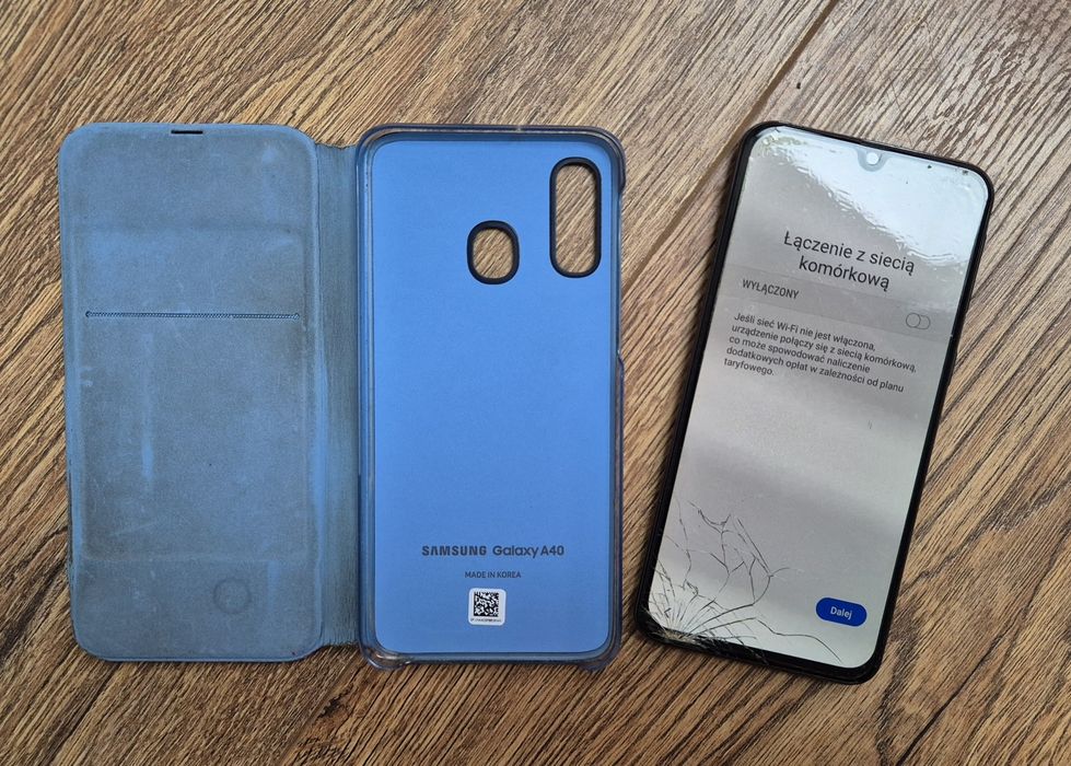 Samsung Galaxy A40 i oryginalne etui.  SM-A405FN/DS