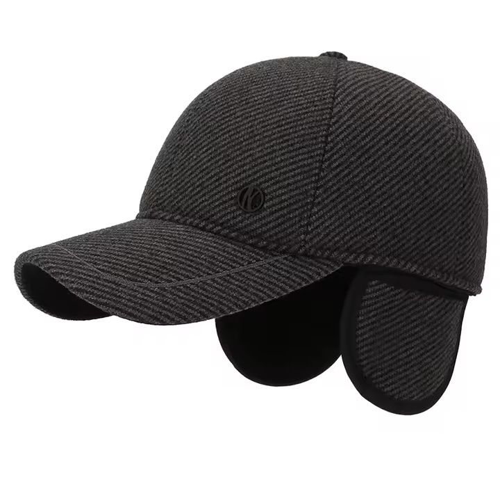 Czapka z daszkiem zimowa