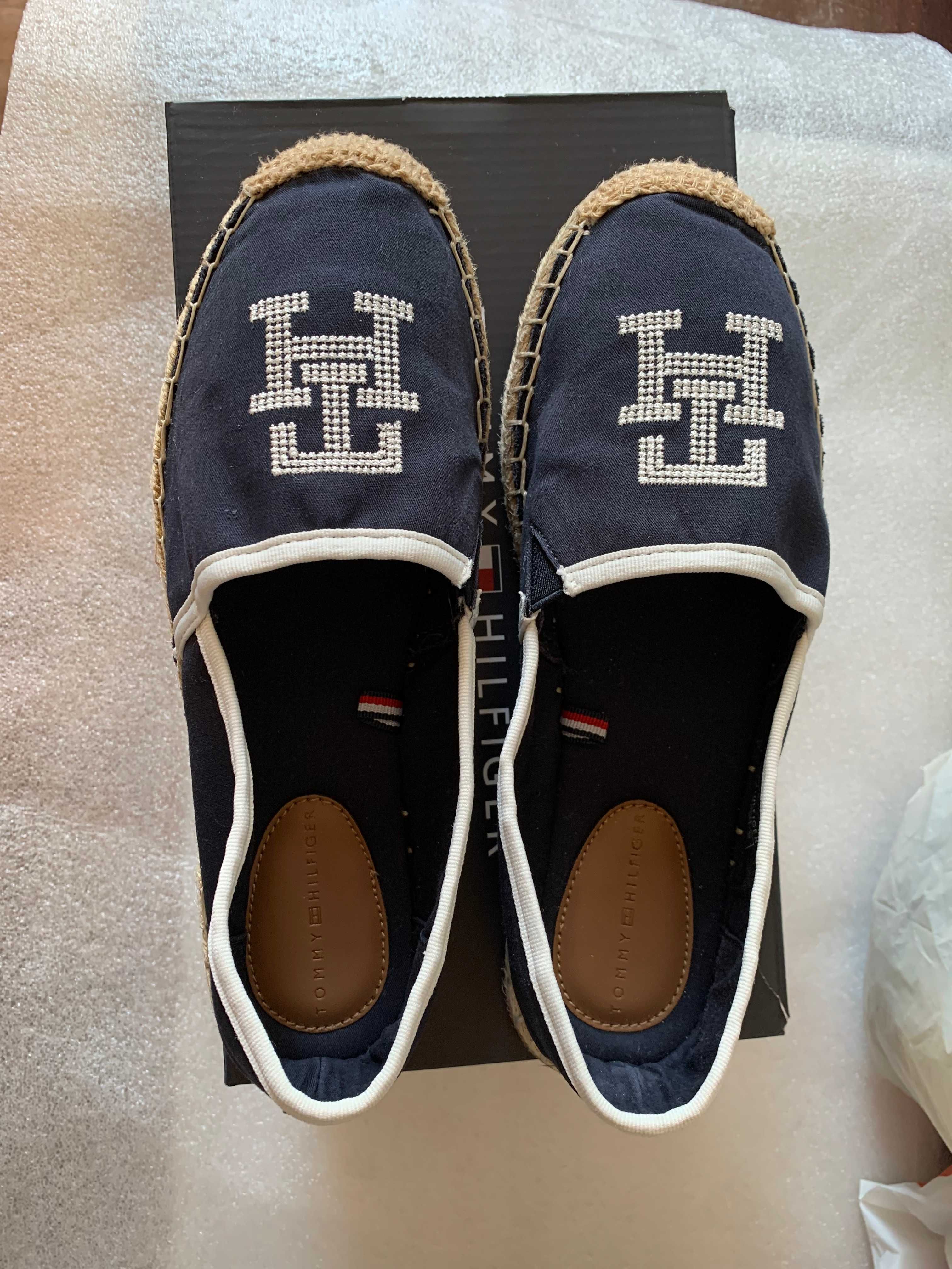 Продам мокасины Tjmmy Hilfiger.