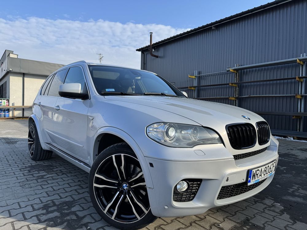 BMW X5 2011r, 7os. 4,0D Polift E70 indywidual