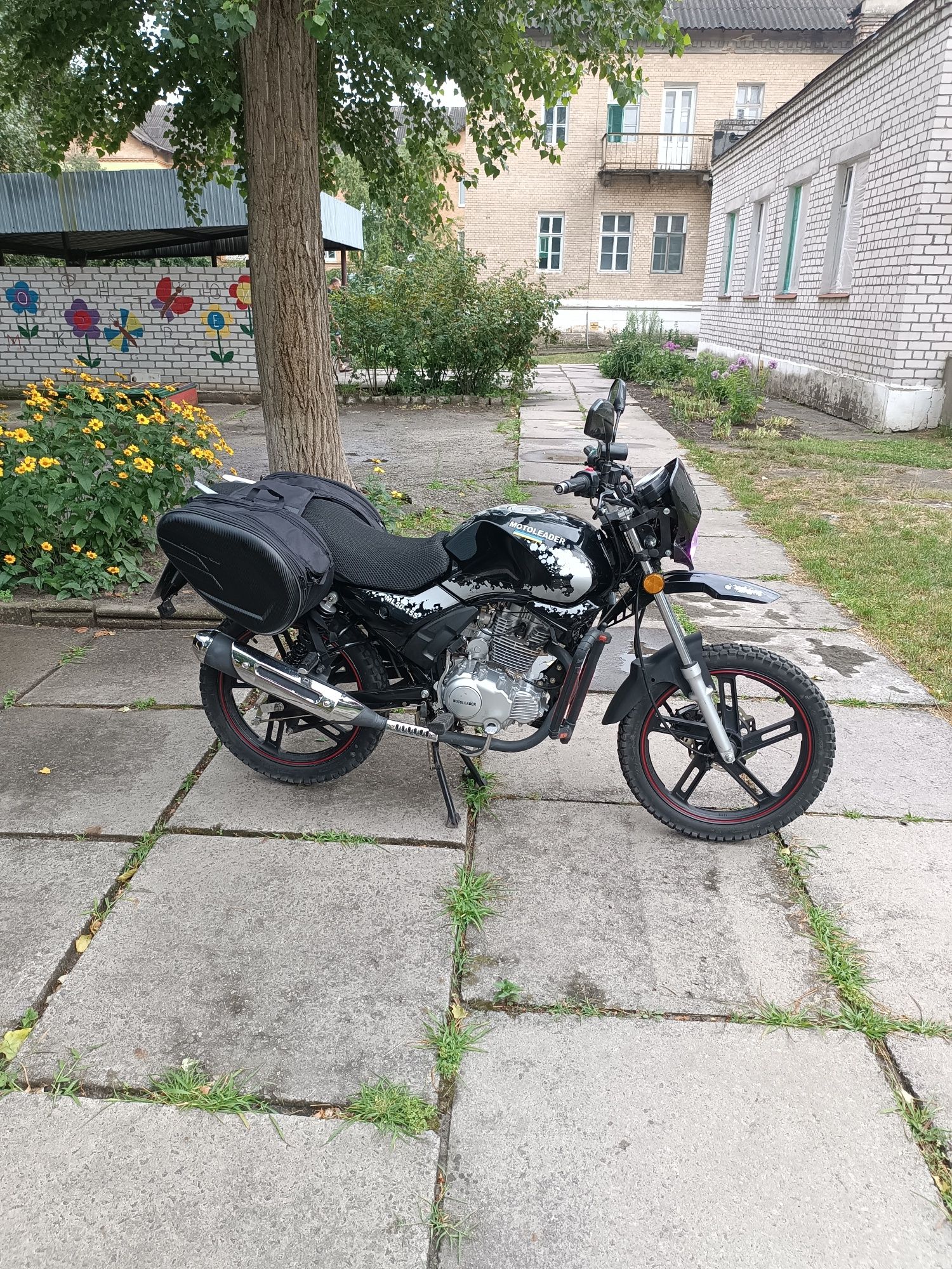Мотоцикл  Motoleader