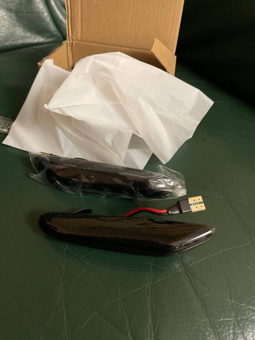 LED Динамічні поворотники BMW E60 E61 E90 E91 E87 E81 E83 вантажівок