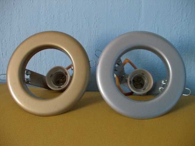 Nowa oprawa sufitowa punktowa z czasów PRL